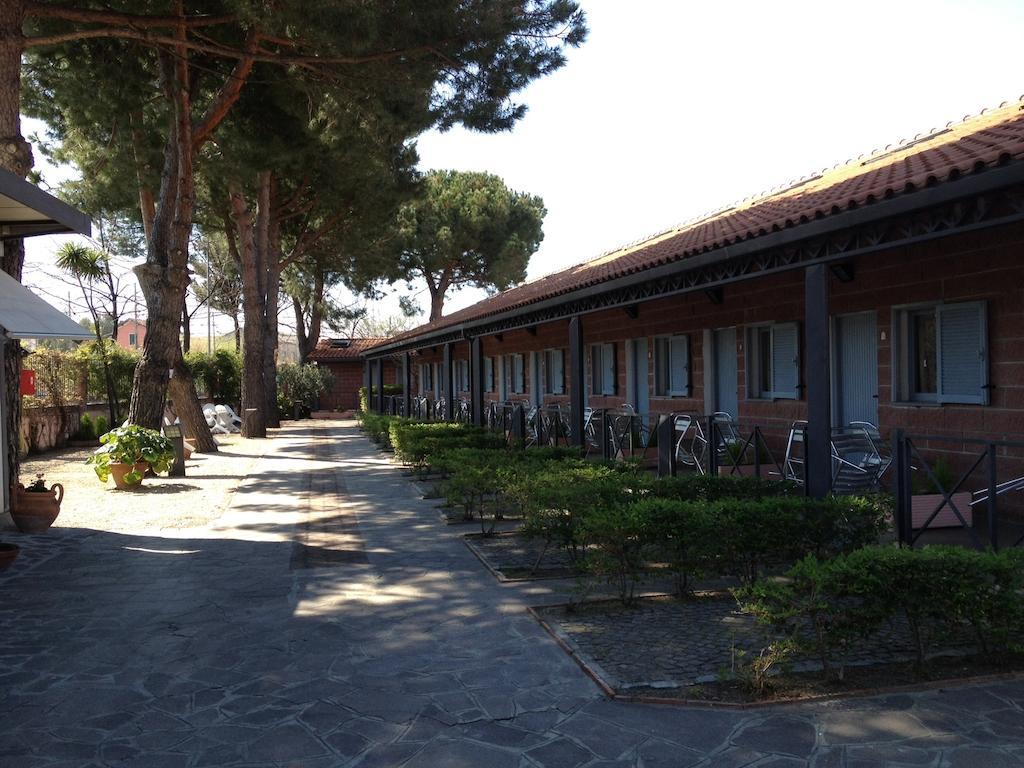 Appartamenti Villaggio Internazionale Albenga Exterior foto